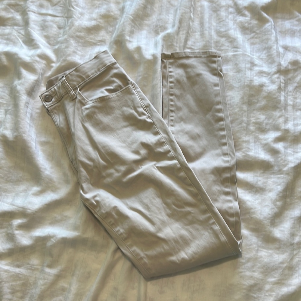 Uniqlo Men’s Khaki Pants